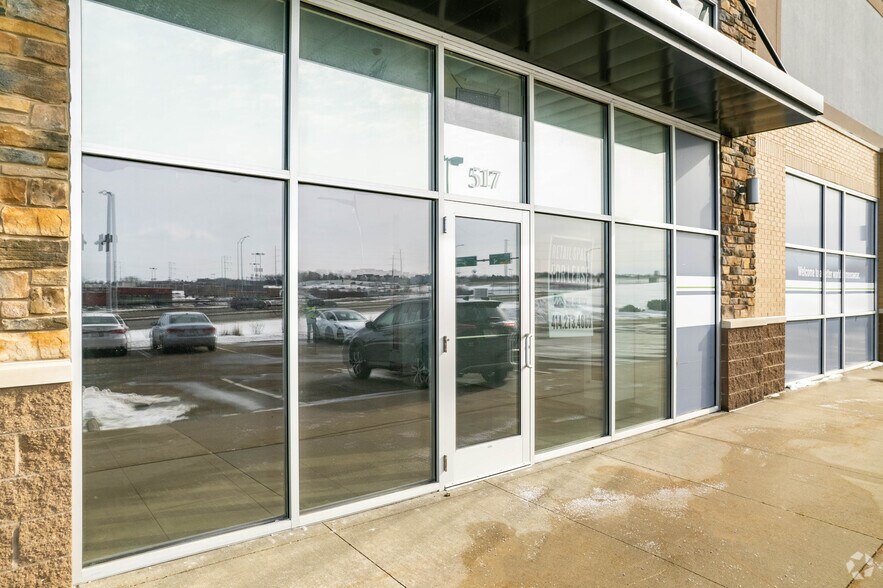 More Photos Of 515-527 S Gammon Rd, Madison Freestanding For Lease