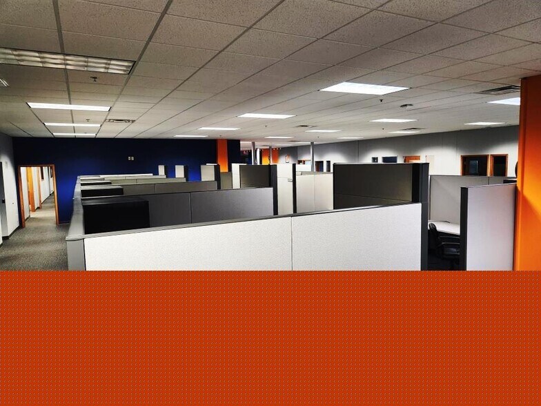 More Photos Of W180N11711 River Ln, Germantown Warehouse For Lease