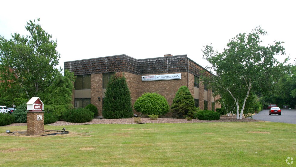 More Photos Of 1850 Silas Deane Hwy, Rocky Hill Office For Sale