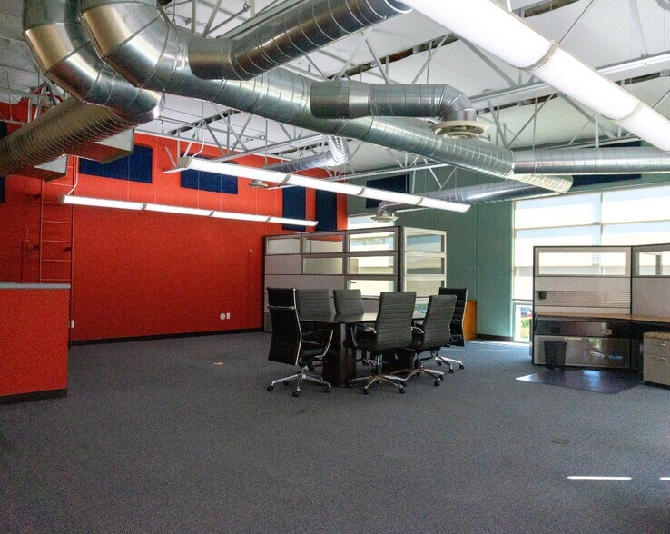 More Photos Of 1625 Ord Way, Oceanside Warehouse For Lease