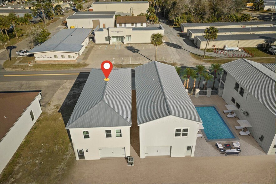 More Photos Of 304 Long Ave, Port Saint Joe Storefront Retail Residential For Sale