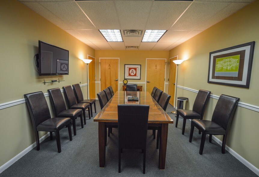 More Photos Of 1062 E Lancaster Ave, Bryn Mawr Apartments For Lease