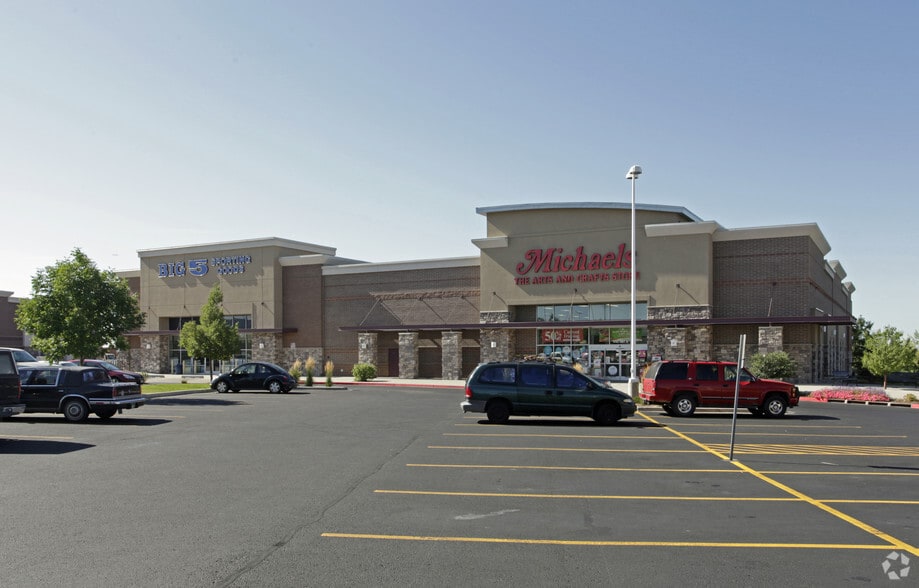 More Photos Of 4743 W 29th St, Greeley General Retail For Lease