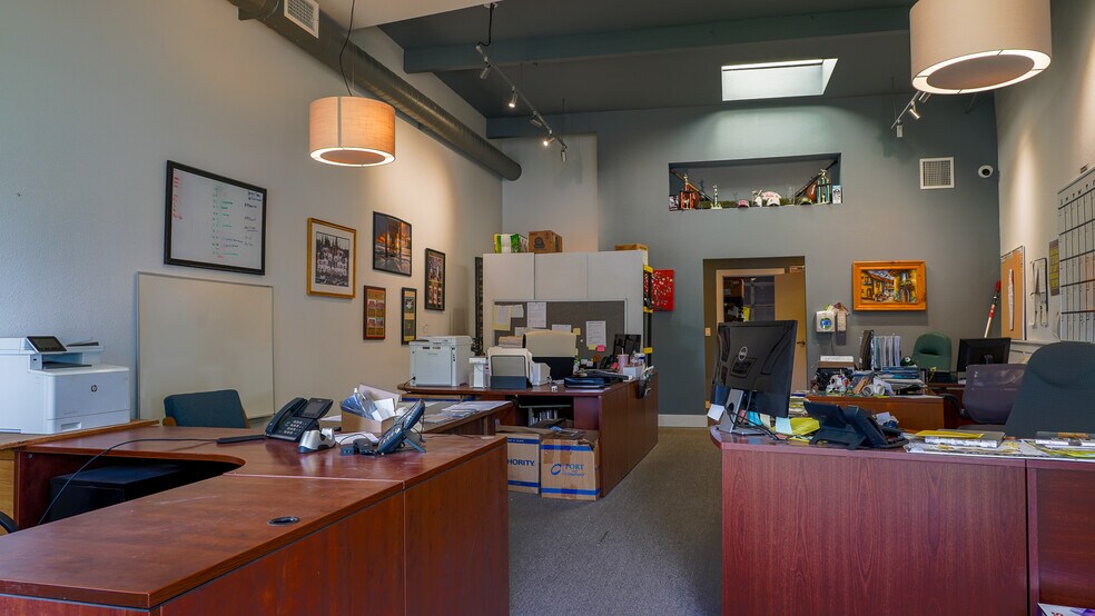 More Photos Of 14 Commercial Blvd, Novato Flex For Sale