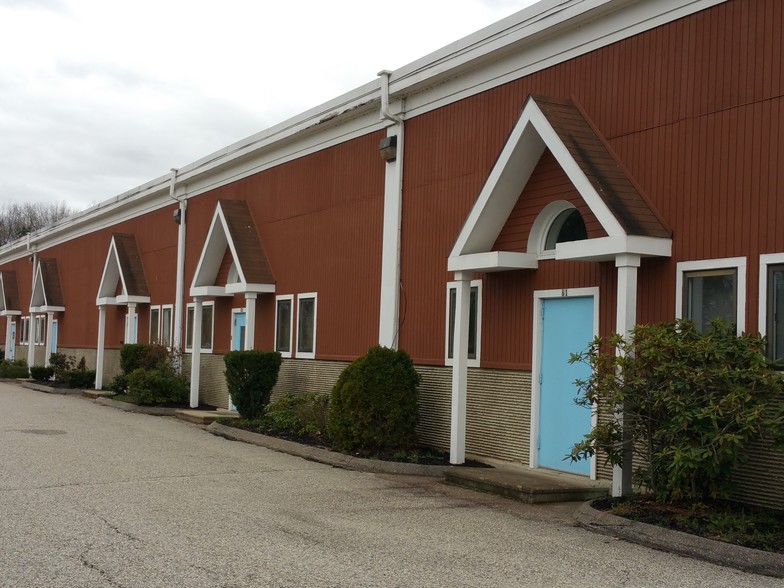 More Photos Of 3 Robinson Rd, Bow Light Distribution For Lease