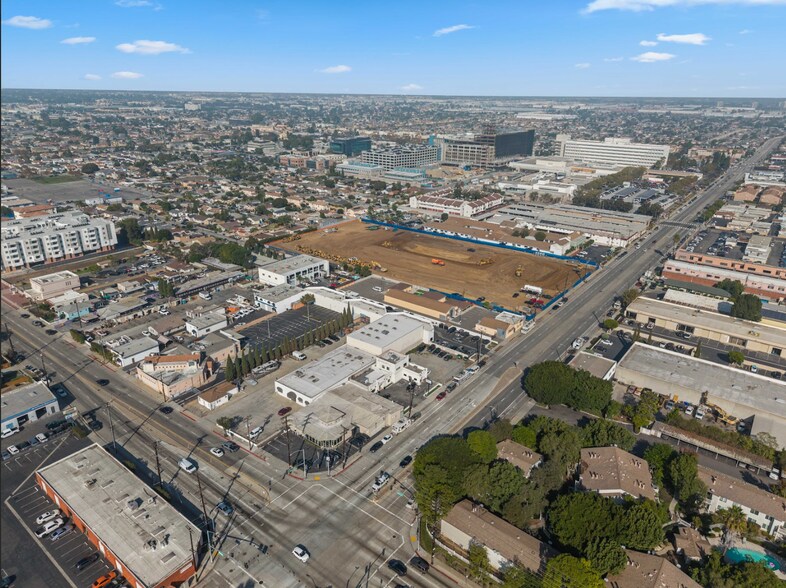 More Photos Of 22221 S Vermont Ave, Torrance Veterinarian Kennel For Sale