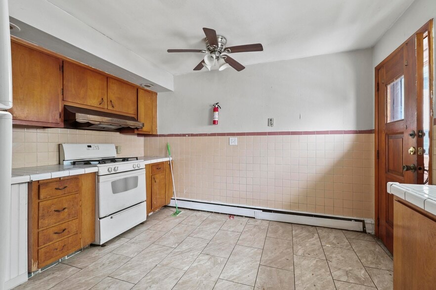 More Photos Of 932 Prospect Ave, Scranton Apartments For Sale