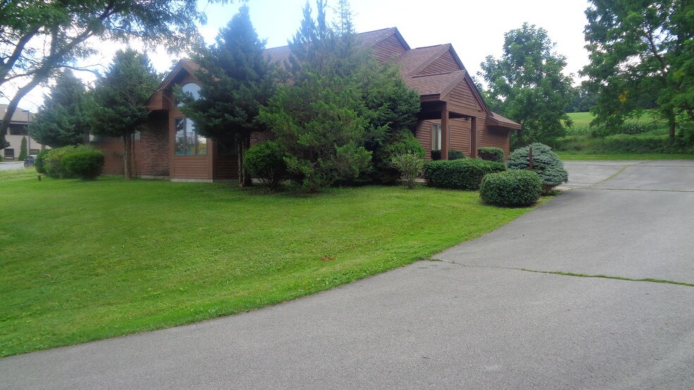 More Photos Of 1372 State Route 5, Chittenango Office For Lease