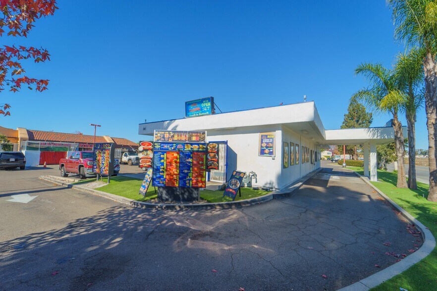 More Photos Of 580 S Pacific St, San Marcos Fast Food For Sale