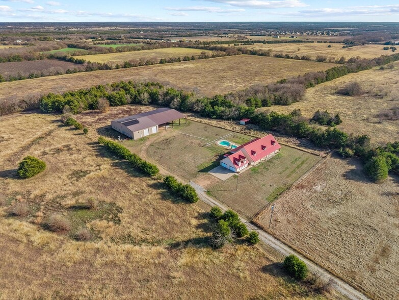 More Photos Of 12488 Eastline Rd, Trenton Specialty For Sale