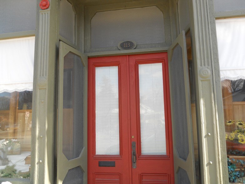 More Photos Of 115 S Main St, Vassar Office Residential For Lease