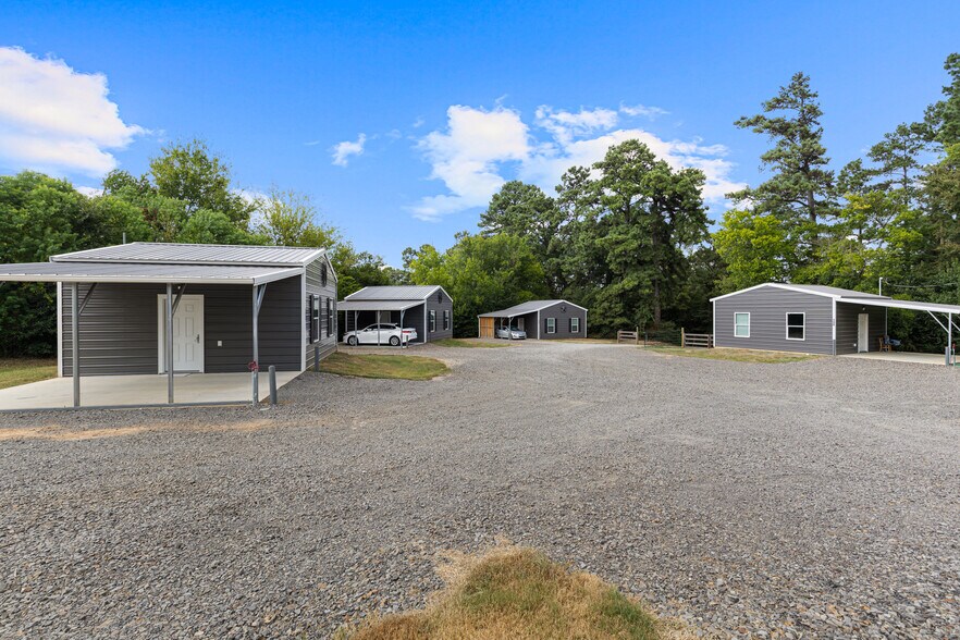 More Photos Of 6076 FM 1650, Gilmer Multifamily For Sale
