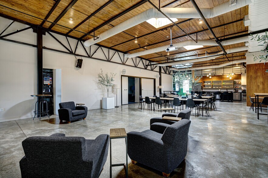 More Photos Of 1001 3rd Ave N, Nashville Office For Lease