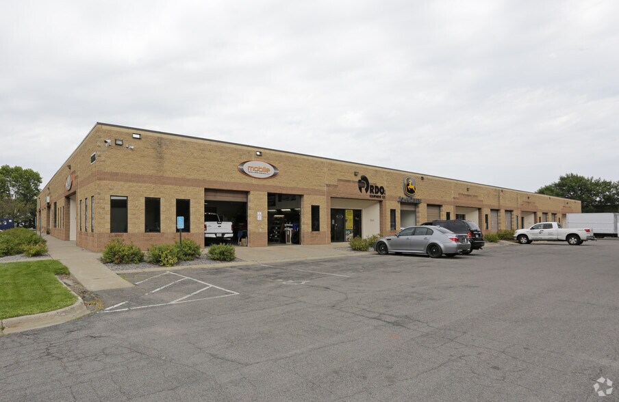 Primary Photo Of 8616 Xylon Ave N, Brooklyn Park Light Manufacturing For Lease