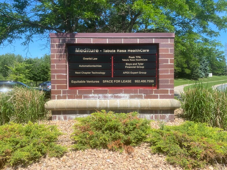 More Photos Of 7700 Equitable Dr, Eden Prairie Office For Lease