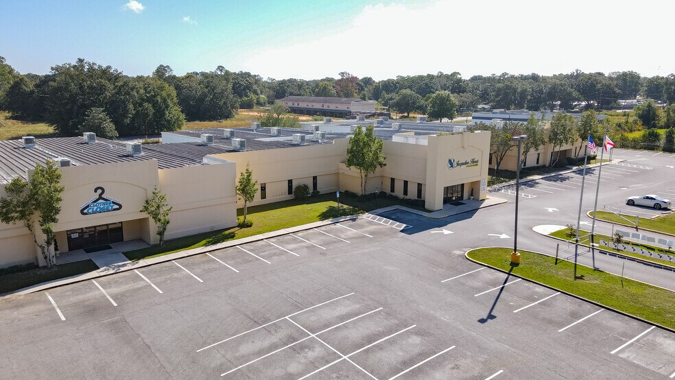 More Photos Of 8190 Pensacola Blvd, Pensacola Specialty For Sale