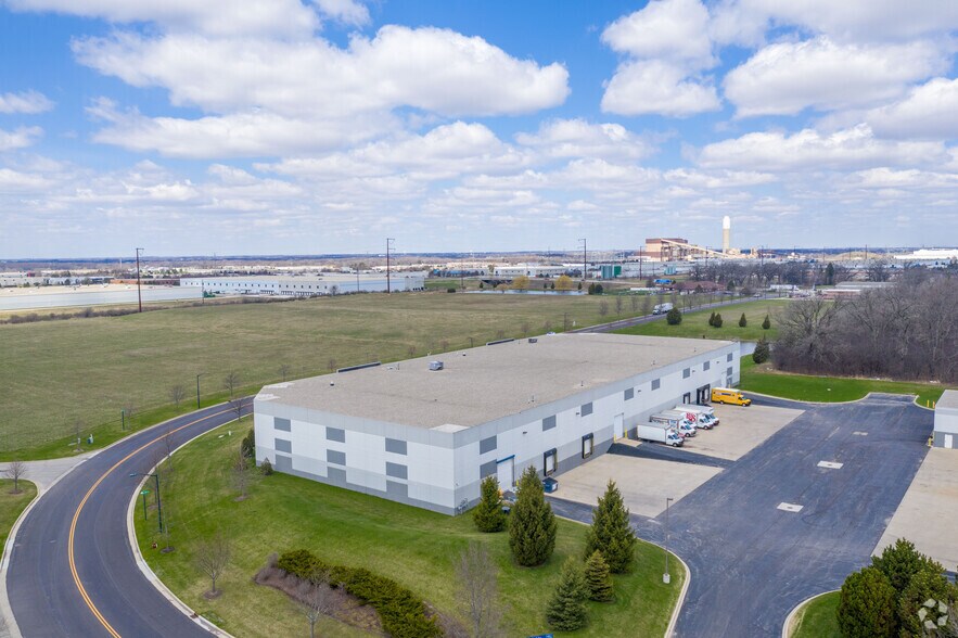 More Photos Of 10795 72nd Ave, Pleasant Prairie Warehouse For Lease