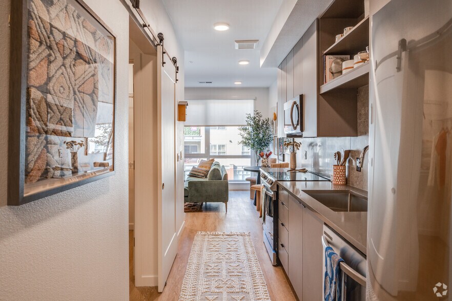 More Photos Of 1010 N Santa Fe Dr, Denver Apartments For Lease