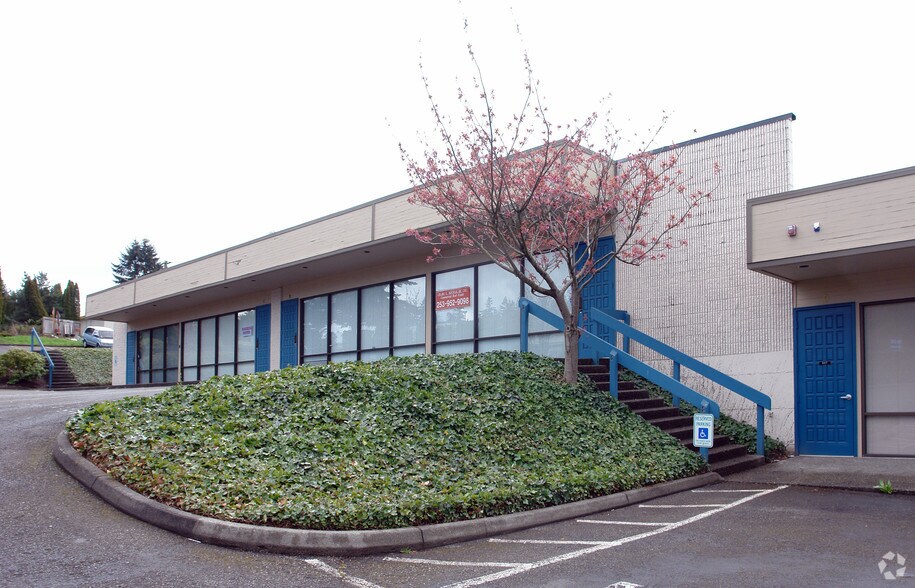 More Photos Of 1727 S 341st Pl, Federal Way Office For Lease
