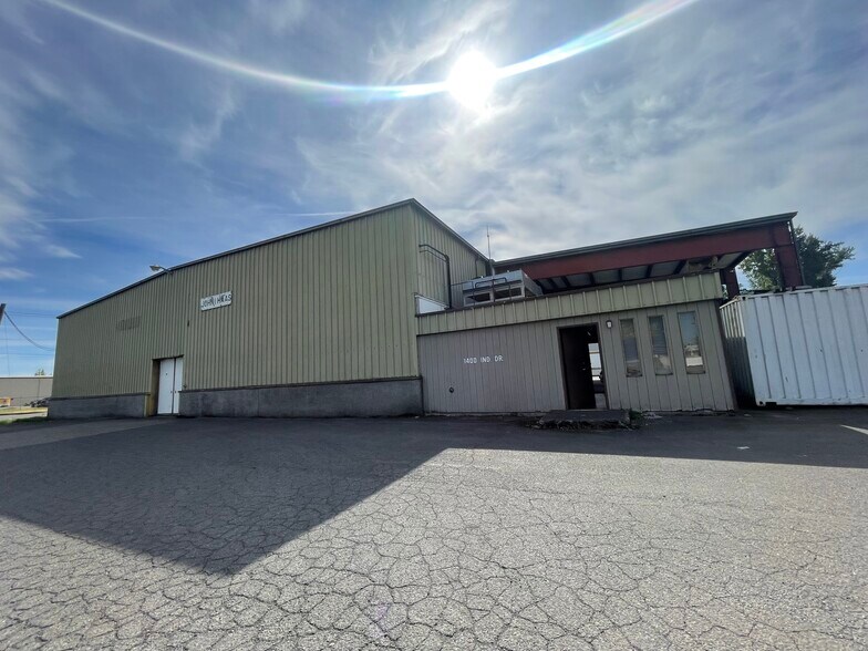 More Photos Of 1400 Salem Industrial Dr NE, Salem Warehouse For Sale