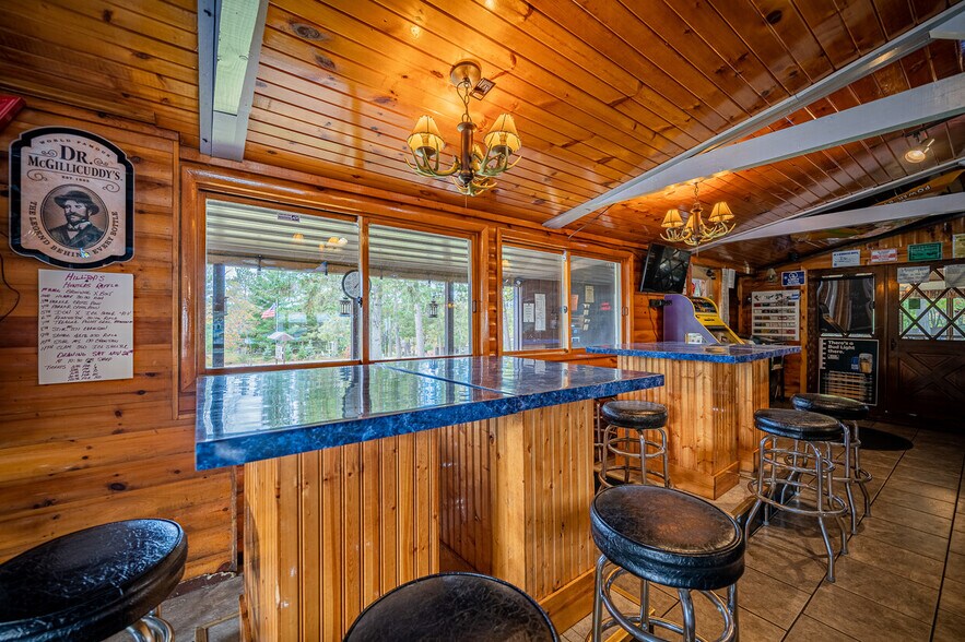 More Photos Of N10120 Parkway Rd, Crivitz Specialty For Sale