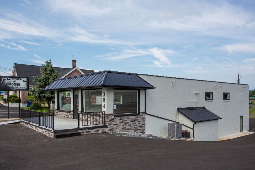 More Photos Of 384 Main st, Timberville Freestanding For Lease