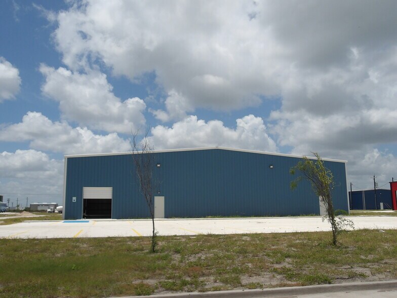 More Photos Of 1745 Laguna Circle, Harlingen Warehouse For Sale