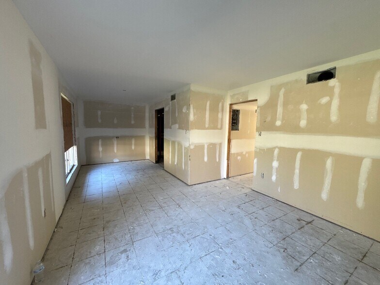 More Photos Of 3120 S Frontage Rd, Vicksburg Apartments For Sale