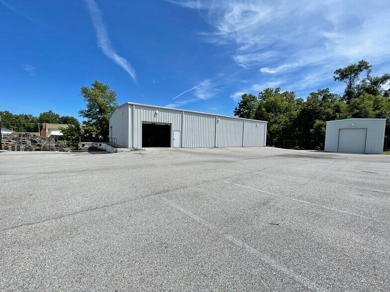 More Photos Of , Laurel Unknown For Sale