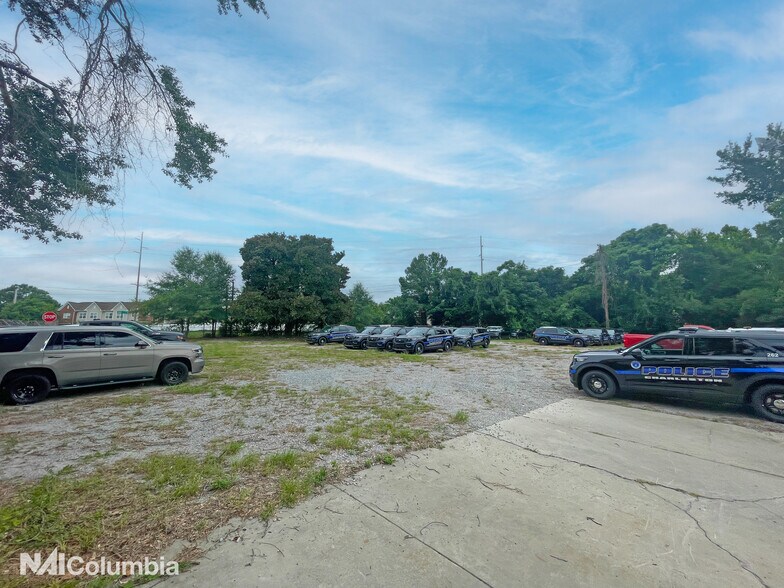 More Photos Of , Columbia Unknown For Sale