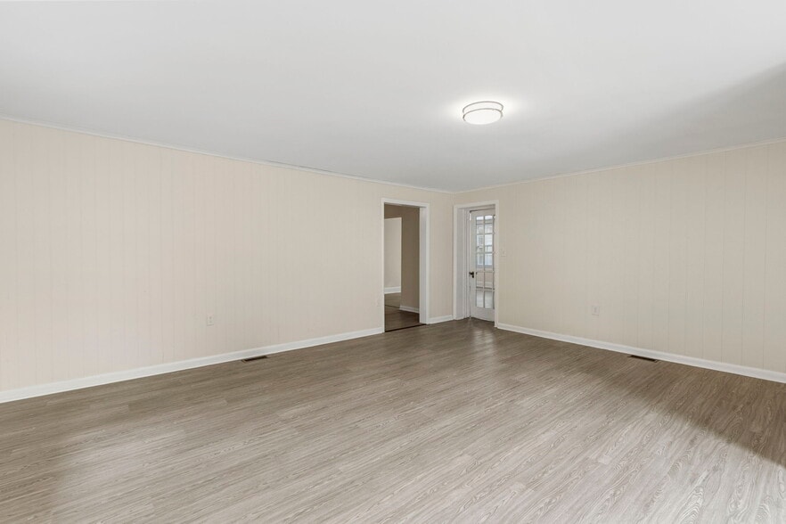 More Photos Of 1100 Calvary Rd, Churchville Flex For Lease