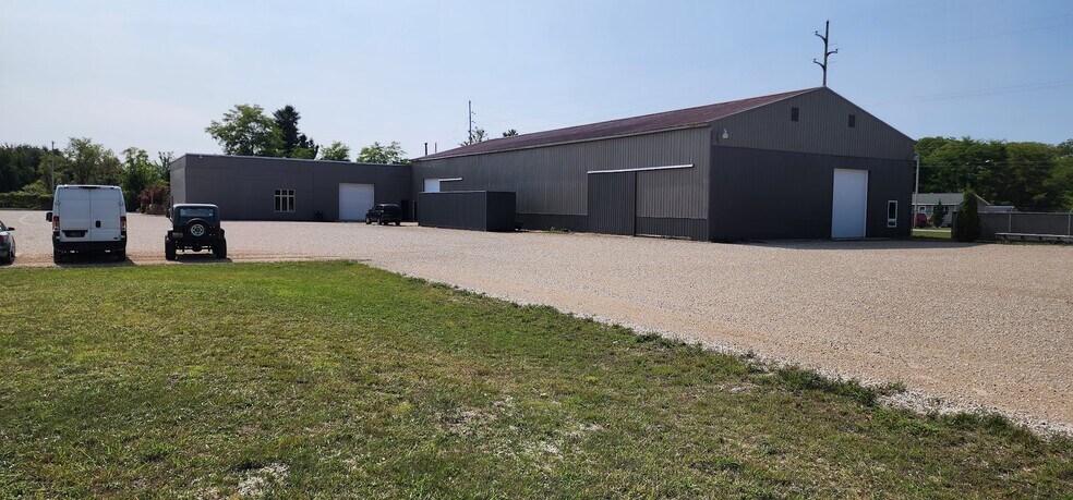 More Photos Of 601 Hyde St, Kalkaska Warehouse For Sale