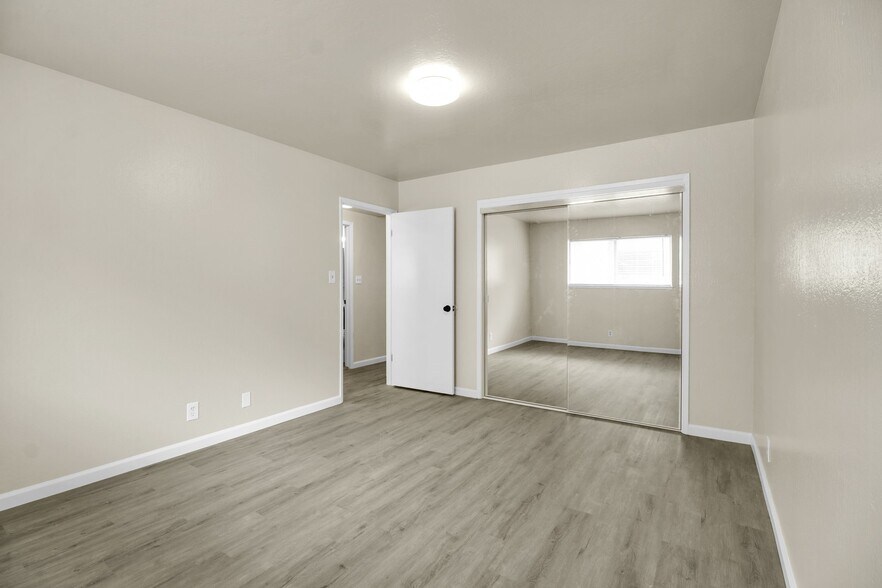 More Photos Of 2244 12th Ave, Oakland Apartments For Sale