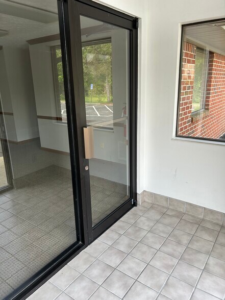 More Photos Of 8517 N Dixie Dr, Dayton Medical For Lease