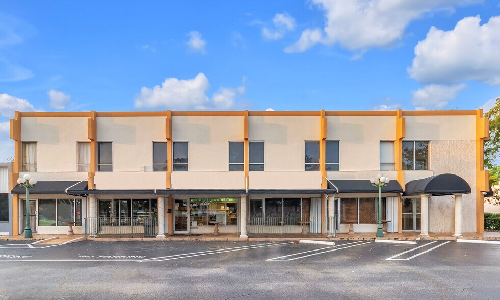 More Photos Of 11504 W Sample Rd, Coral Springs Restaurant For Sale