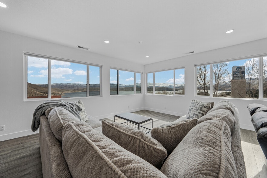 More Photos Of 1929 US-395, Gardnerville Apartments For Sale