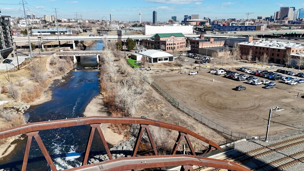 More Photos Of 2060 W Colfax Ave, Denver Freestanding For Lease