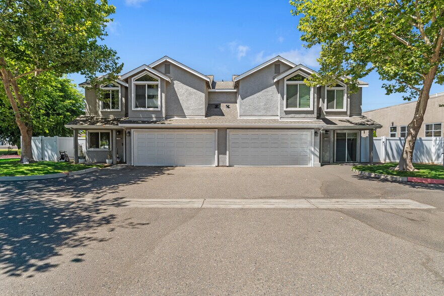 Primary Photo Of 1080 E Monte Vista Ave, Turlock Apartments For Sale