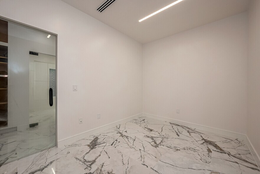 More Photos Of 21392 Provincial Blvd, Katy Medical For Lease