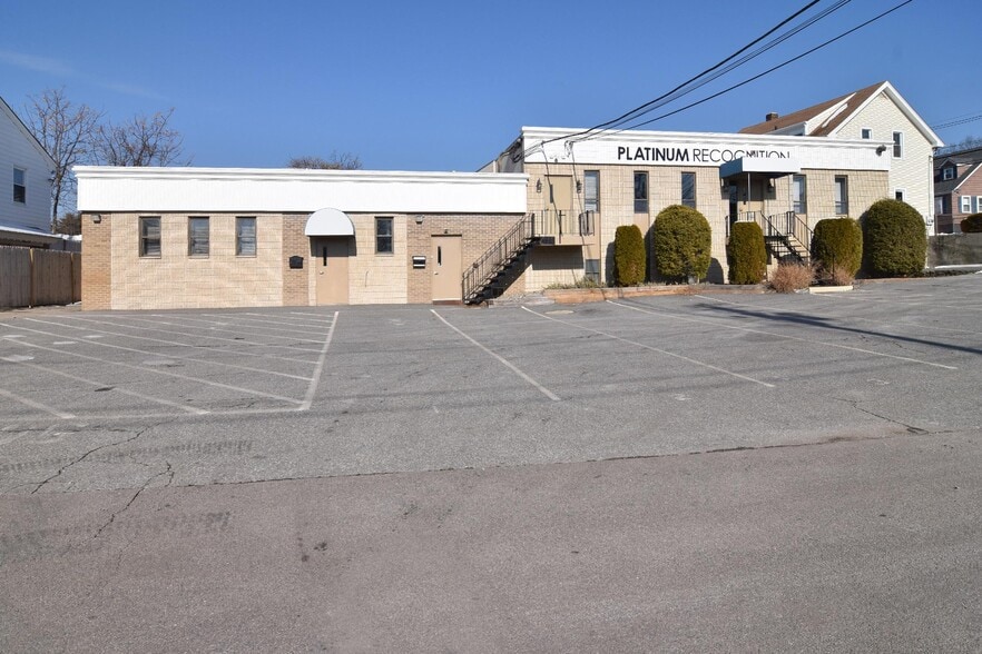 More Photos Of 862 Charles St, Providence Medical For Sale