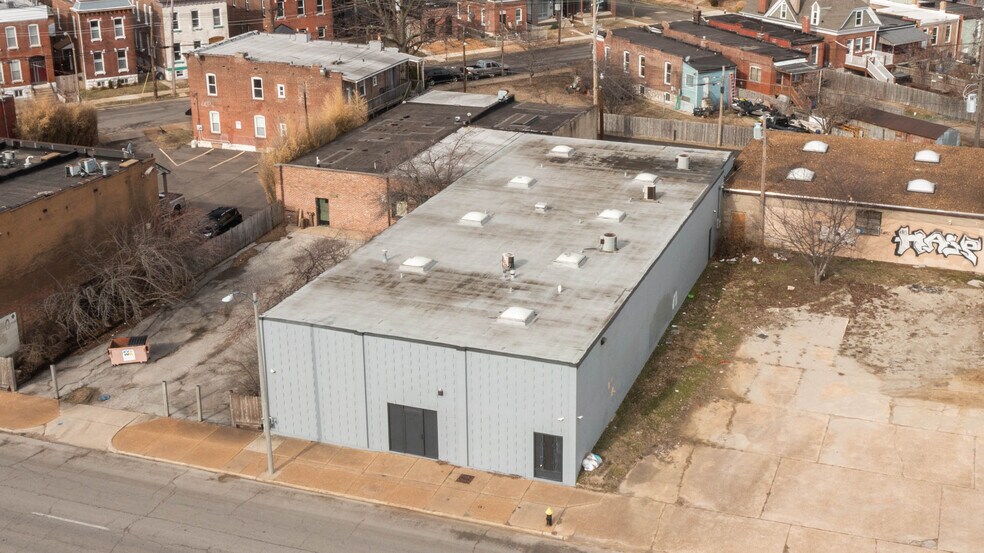 More Photos Of 1425 S Vandeventer Ave, Saint Louis Warehouse For Sale