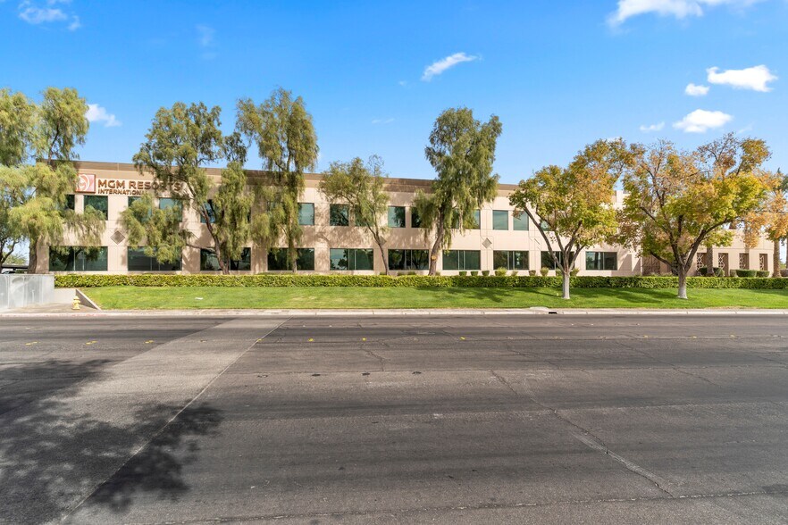 More Photos Of 880 Grier Dr, Las Vegas Office For Sale