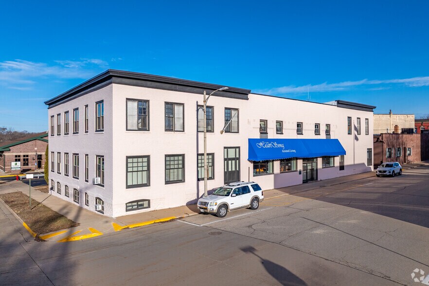 More Photos Of 123 S Pearl St, Berlin Assisted Living For Sale