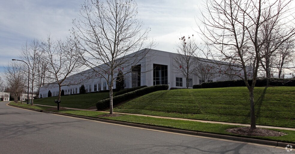 Primary Photo Of 9730 Northcross Center Ct, Huntersville Light Distribution For Sale