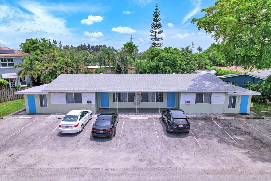 More Photos Of 1100 NE 18th Ct, Fort Lauderdale Apartments For Sale