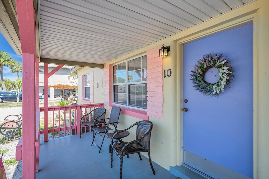 More Photos Of 1803 Gulf Blvd, Indian Rocks Beach Hotel For Sale
