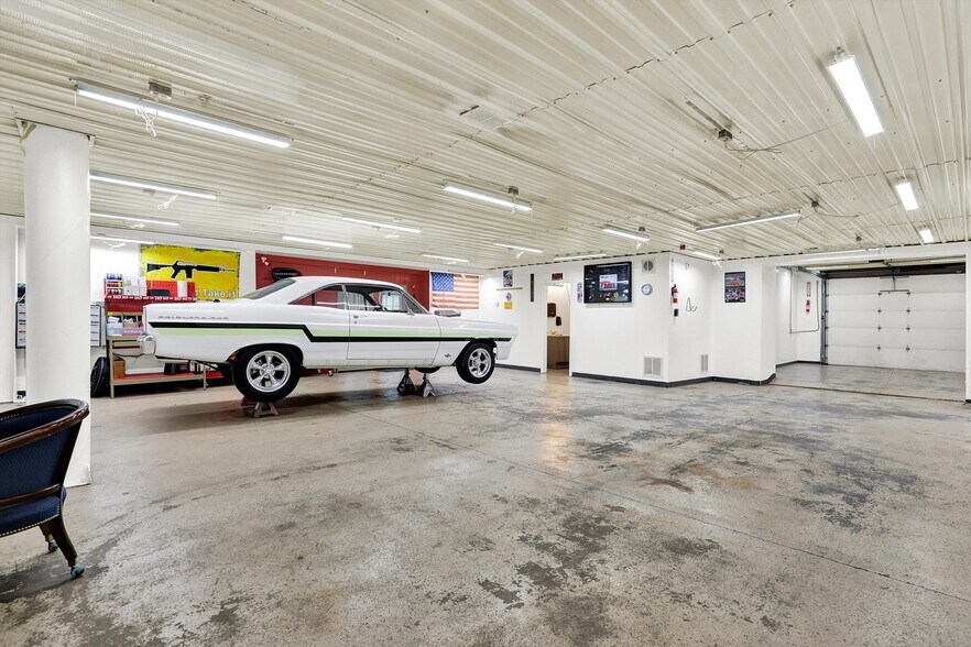 More Photos Of 308 N Morrison St, Morristown Industrial For Sale