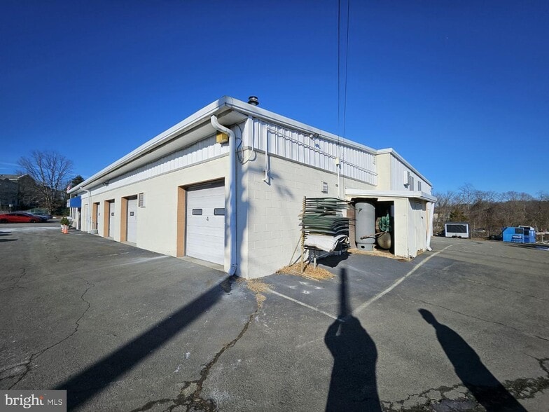 More Photos Of 14007 Telegraph Rd, Woodbridge Auto Repair For Sale