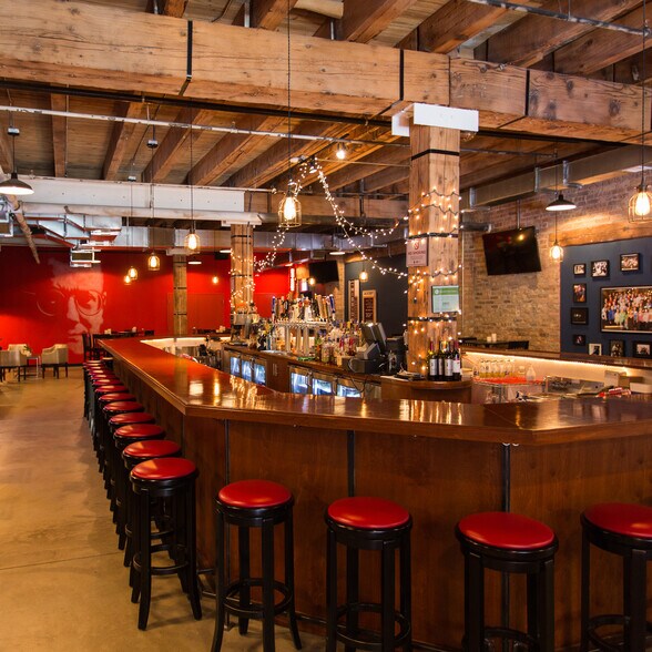 More Photos Of 1501 N Kingsbury St, Chicago General Retail For Lease