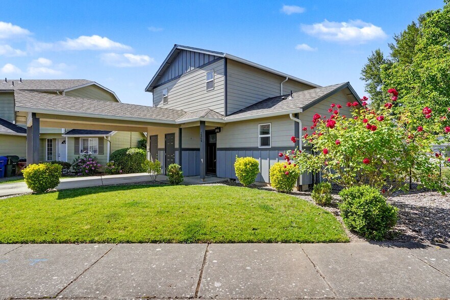 More Photos Of 1364 Northern Heights Loop, Keizer Multifamily For Sale